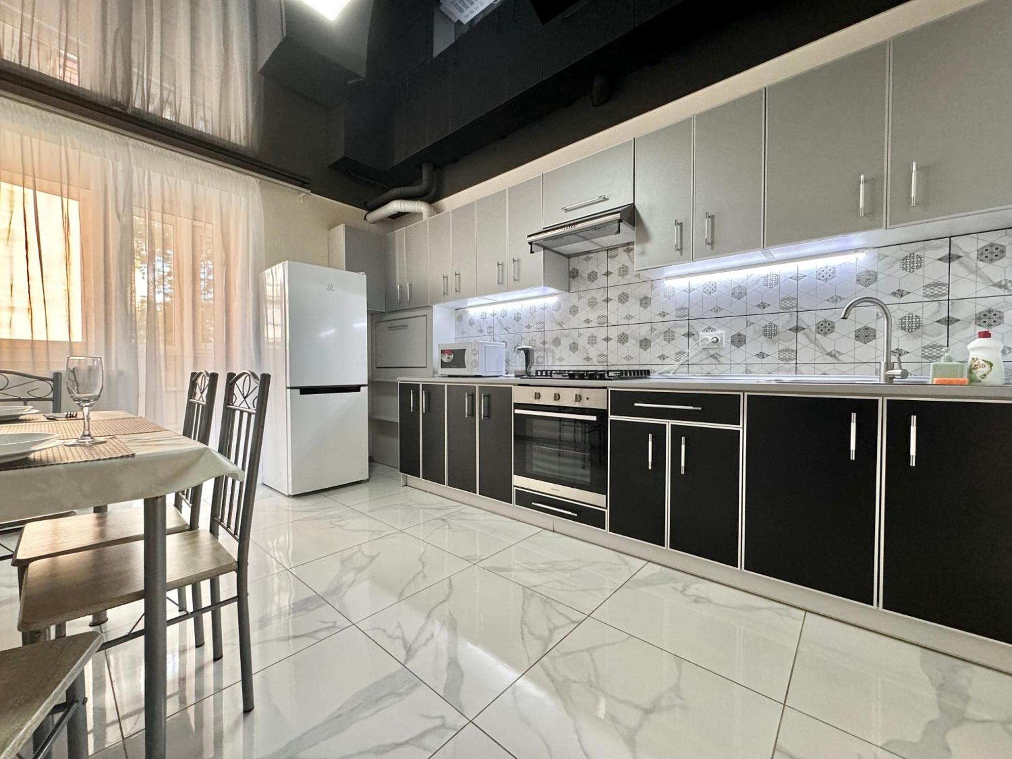 Apartpoltava 2 Окремі Кімнати, Новобудова, Два Великих Ліжка Центр, Корпусний Сад ภายนอก รูปภาพ